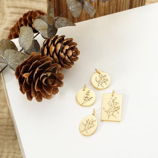 Mistletoe Circle Necklace